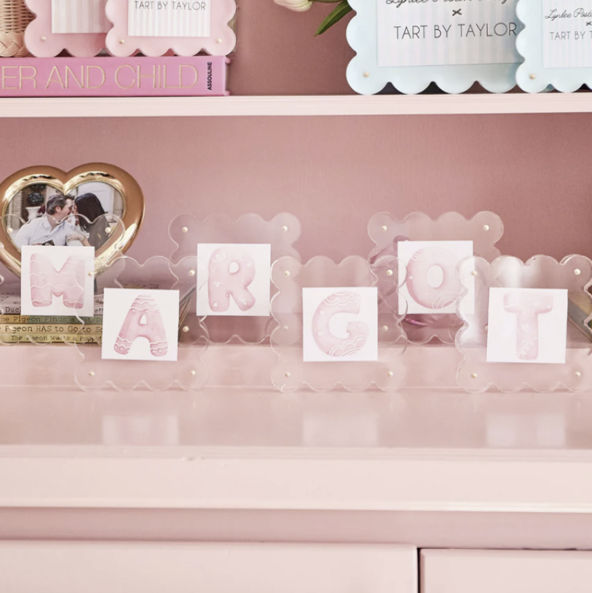 Mini Clear Scalloped Acrylic Frame