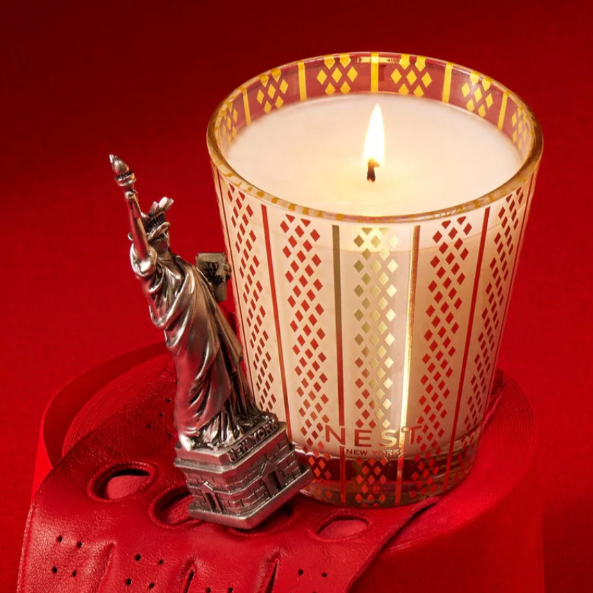 Nest 8.1oz Holiday Candle