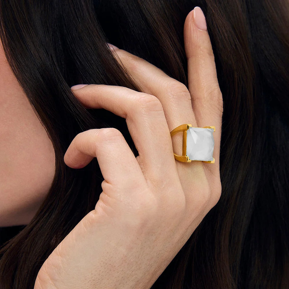 Plaza Ring - Iridescent Pearl