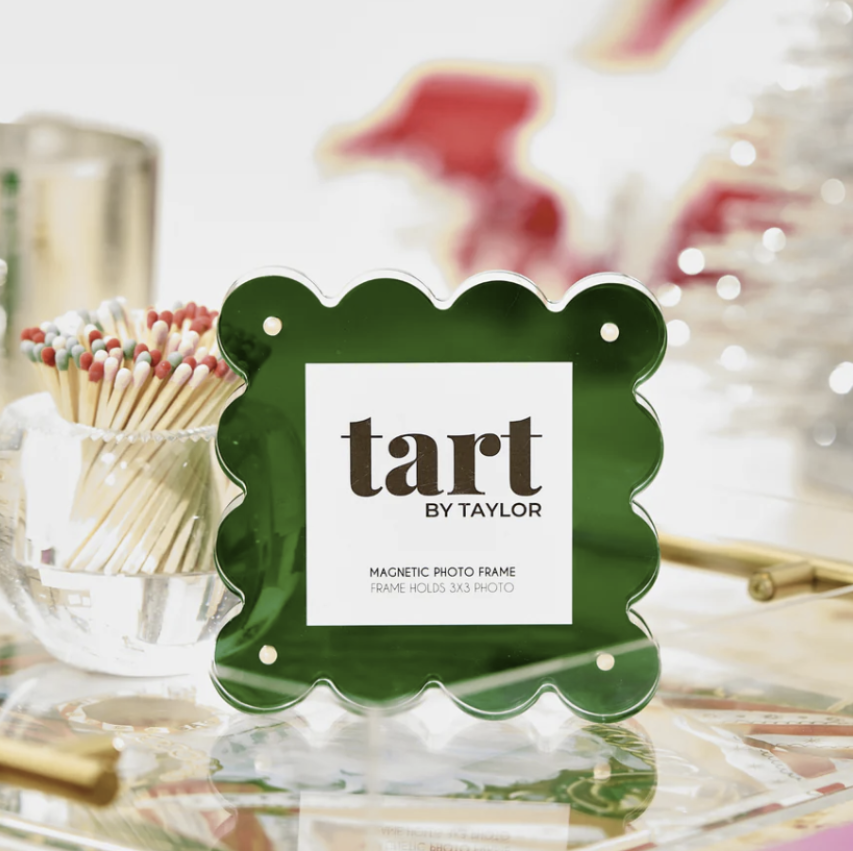 Mini Green Scalloped Acrylic Frame