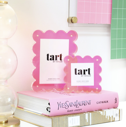Mini Neon Pink Scalloped Acrylic Frame