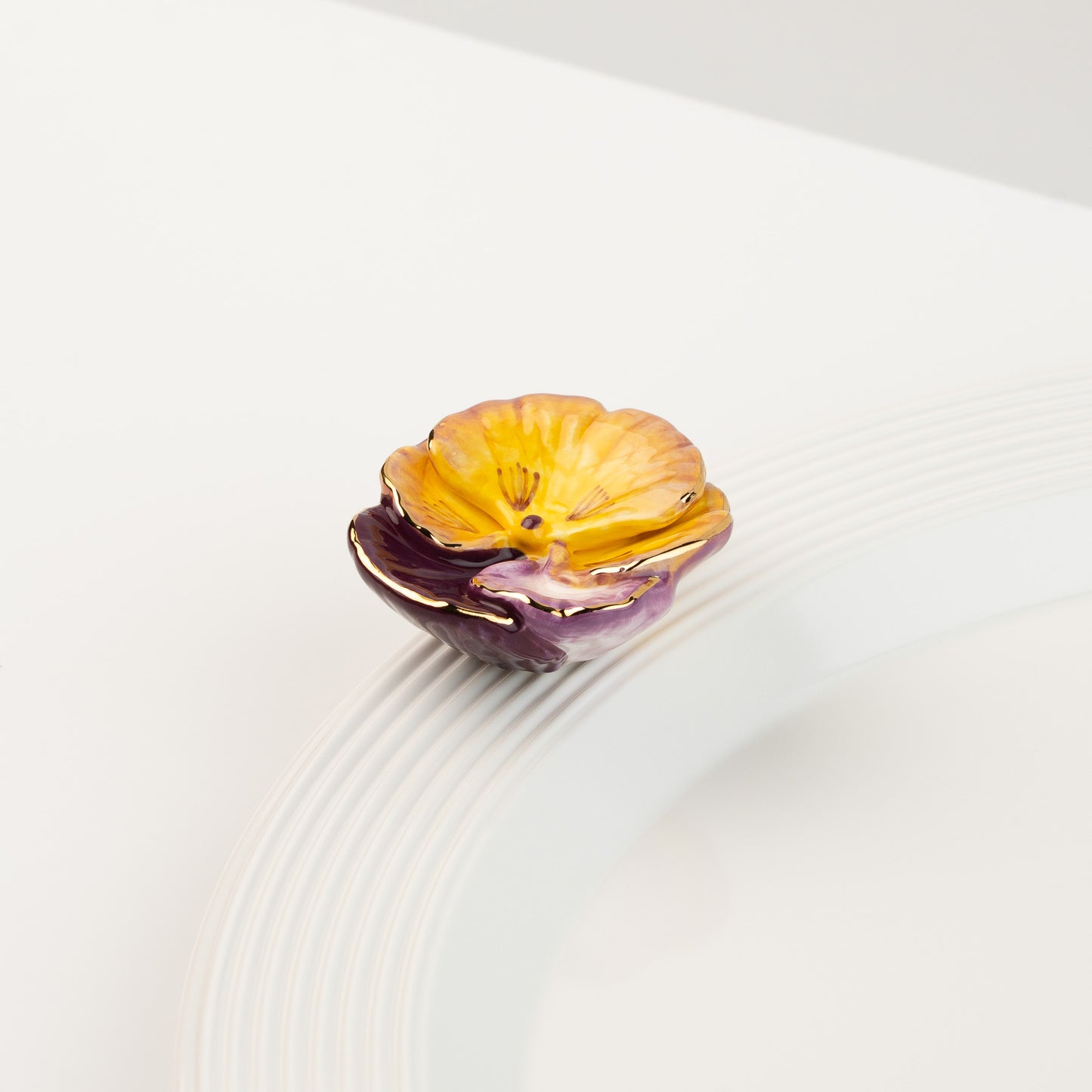 Pansy Pop Mini